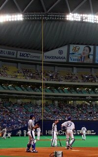 プロ野球の球場はみんなポールの長さは同じですか いえ 全然違いますよ Yahoo 知恵袋