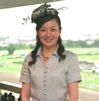 歴代の競馬中継の女性キャスターで誰が１番好きですか 鈴木 Yahoo 知恵袋