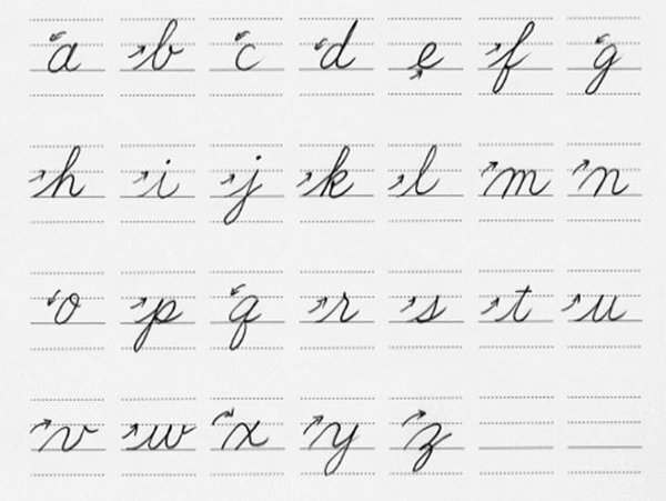 筆記体の Q 小文字のq の書き方って写真の書き方で合ってます Yahoo 知恵袋