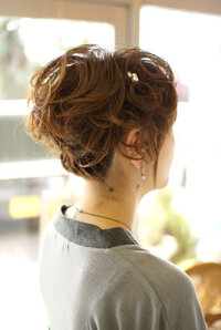 黒髪 鎖骨までのストレートヘア 前髪ありの髪型です 可愛いヘアアレンジを教え Yahoo 知恵袋