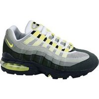 Nikeairmax95ガールズとメンズ違いはありますか Yahoo 知恵袋