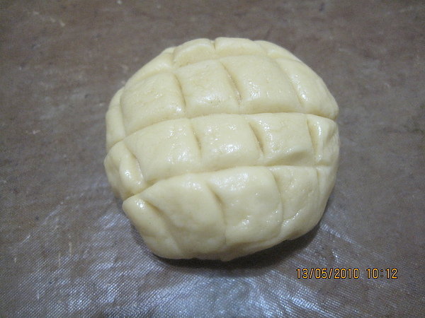 どうしてもメロンパンのクッキー生地がうまくいきません…ポロポロ崩れ