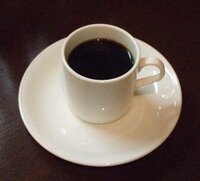 コーヒーに何故角砂糖なの 一般的なコーヒーカップに コ Yahoo 知恵袋