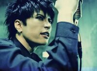 500枚です 歌手のgacktさんの Jesusの髪型にするには Yahoo Beauty