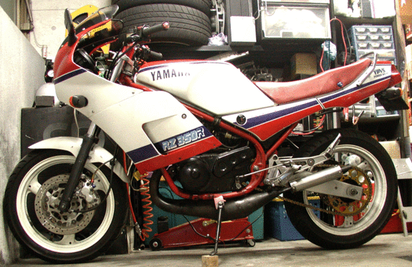 rz250 rz350 ケツアゲブロック ヤマハRZ250．350用尻上げキット | ブルーレーベル