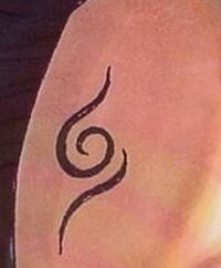 Narutoに詳しい方に質問です カカシ先生の腕にある刺青なんですが Yahoo 知恵袋