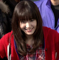 新垣結衣ちゃんみたいな髪型にしたいんですが パッツン前髪で自然なス Yahoo 知恵袋