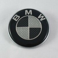 Bmwz4の白黒エンブレムって特注仕様なのですか Bm Yahoo 知恵袋