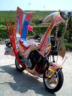 バイクの構造変更についてなんですが、三段シートの補強入りは構造変