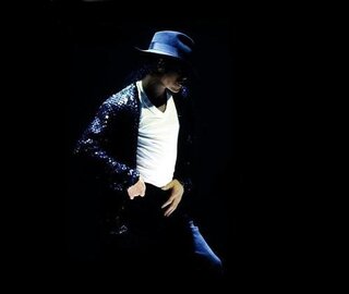 マイケルさんのカッコいい画像をたくさん下さい 僕は中学生でマイケルさんの大ファ Yahoo 知恵袋