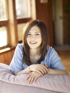 歌手のyuiのめっちゃ可愛い画像ください ここにいっぱい載ってる Yahoo 知恵袋