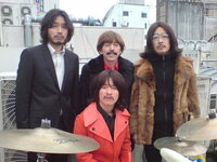 斎藤和義さんのずっと好きだったのpvの中央で歌っているのは斎藤和義ですか リリ Yahoo 知恵袋