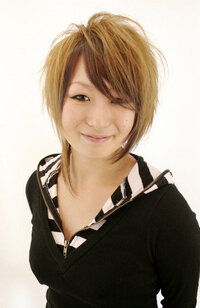 かっこいい髪型 中1の女です 髪を切りたいのですが イメージが浮かびません Yahoo 知恵袋