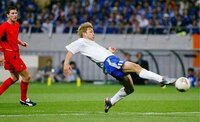 鈴木隆行は代表内ではどういう存在だったのでしょうか 当初はラッキー Yahoo 知恵袋