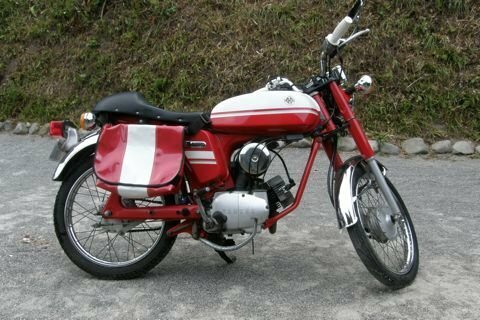 YB-1にサイドバックはつけれるでしょうか。 - 昨日エイプ(たぶん５０ｃｃ... - Yahoo!知恵袋