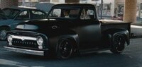 映画 エクスペンダブルズ で スタローンの乗っていた黒い車は何という車で Yahoo 知恵袋