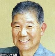 ｃｍグルコサミン コンドロイチンにでてる人教えていただけますか香川京子さ Yahoo 知恵袋