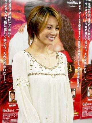 今の米倉涼子の髪型いいなｧと思いﾏｽ 画像持ってる方いらっしゃいましたら下さ Yahoo 知恵袋