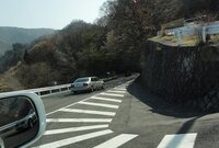 ハイブリッド車で長い下り坂を下るのに エンジンブレーキを使うのと 回生ブ Yahoo 知恵袋