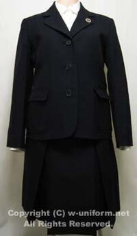 春日部女子高校の制服はどうなってるのですか 夏服 冬服を教えてください Yahoo 知恵袋