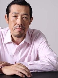 ある俳優さんの名前を教えてください 特徴は目が大きくて結構ぎょろってし Yahoo 知恵袋