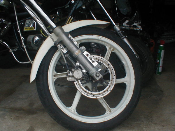 ホンダJazzについてなんですが、今フロントを他車種流用の移植を