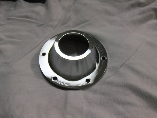 スーパートラップマフラーのオープンエンドってなんですか？また