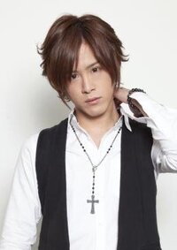 声優についてです 次の中で誰がイケメンで好きですか 神谷浩史 小野大輔 Yahoo 知恵袋