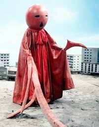 ウルトラマンレオで 円盤生物編で 赤いてるてる坊主が出てた円盤生物は Yahoo 知恵袋