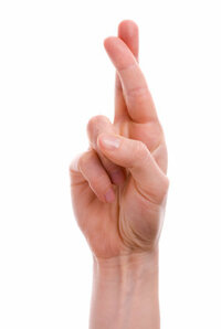 Imeanってどういう意味ですか あと片手の人差し指と中指を組むポーズって何 Yahoo 知恵袋