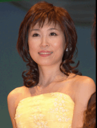 日本有線大賞水森かおりさん 鼻の整形しましたね 横に広 Yahoo 知恵袋