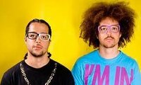 Lmfaoのpartyrockanthemというｐｖの最初の Yahoo 知恵袋