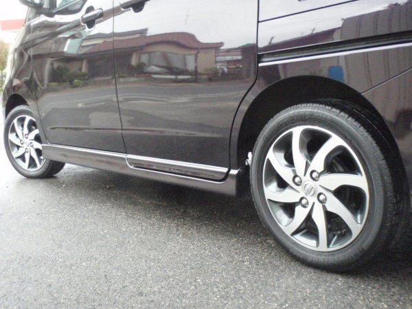 19年式のワゴンRに乗っていて165／55R14のタイヤはいてます。このサイ 