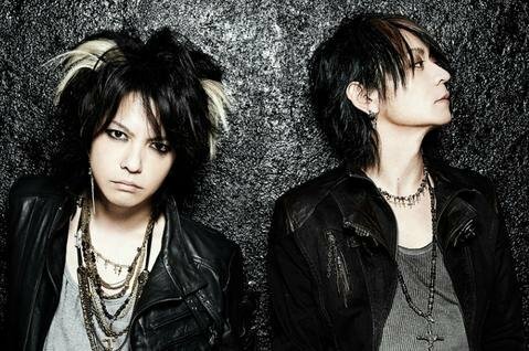 L Arc En Cielのhydeについてです なんで あんなにかっこいいん Yahoo 知恵袋