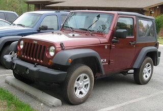 Jeepは外車でしょうか 高級車でしょうか 性能や燃費はどう Yahoo 知恵袋