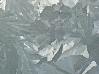 Yahoo!知恵袋溶融亜鉛メッキとリン酸亜鉛皮膜処理を
肉眼で見分ける方法はありますか?