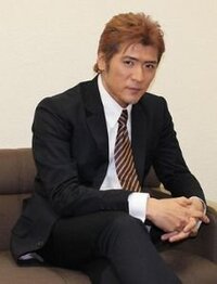 氷室京介と吉川晃司どちらが格好良いと思いますか 圧倒的に氷室が格好いいと Yahoo 知恵袋