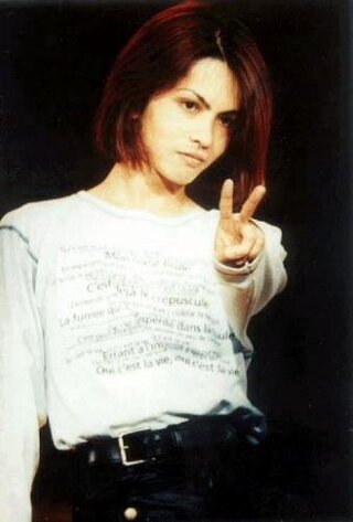 Hydeのおかっぱ髪型先日 知り合いにみせて貰ったheavenlyfi Yahoo 知恵袋