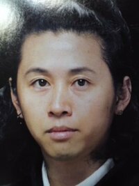 BUMPOFCHICKENの直井由文さんはピアスを開けてますよね