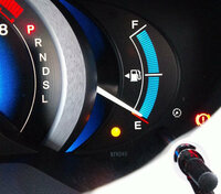 車のガソリンのランプが点灯したら残りガソリン何リットルくらいですか 点灯 Yahoo 知恵袋