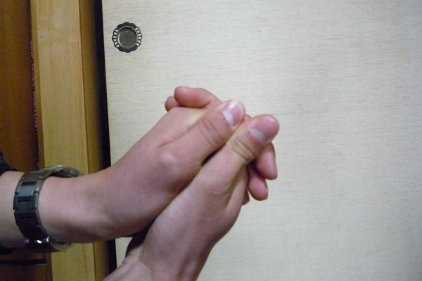 歯笛できるひとに質問です おれは口をいにして歯を閉じてだしてるんですが Yahoo 知恵袋