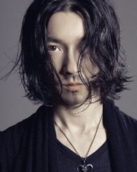 メンズのヘアスタイルに詳しい方に質問です 俳優でもありミュージックでもある金 Yahoo 知恵袋