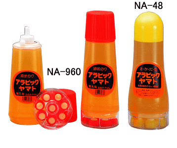 小学校でよく使うのりって赤いキャップの液体のりですよね。なぜ