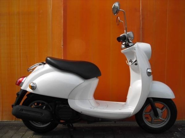 ヤマハビーノ - このバイクは2stですか？4stもあるらしいですけ