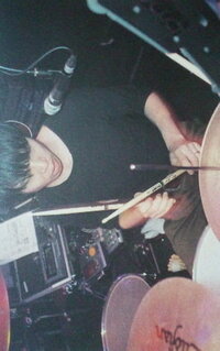 Radwimpsの山口智史さんが使っているドラムスティックを知りたいのです Yahoo 知恵袋