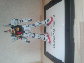 ガンプラの立たせ方でカトキ立ち ガワラ立ち ジョジョ立ちの他の立 Yahoo 知恵袋