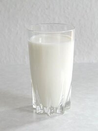牛乳好きな人たちへ 私は牛乳が大っ嫌いです 長いこと飲んでないので味も忘 Yahoo 知恵袋