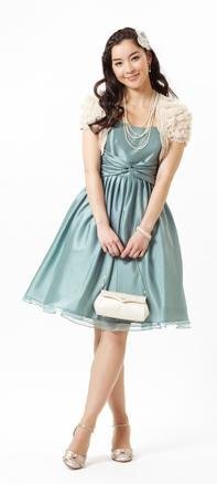 結婚式披露宴のゲストドレスについて 少しまえにチャイナ風ワンピースについて質問 Yahoo 知恵袋