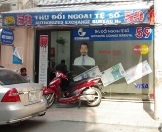 ベトナム ホーチミンでの両替はどこで両替するのがレートが一番 Yahoo 知恵袋