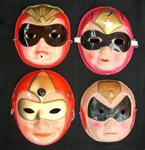 ２０世紀少年の映画にて少年時のともだちが被っている ナショナルキッド Yahoo 知恵袋